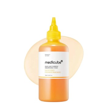 MEDICUBE-  KOJIC ACID...